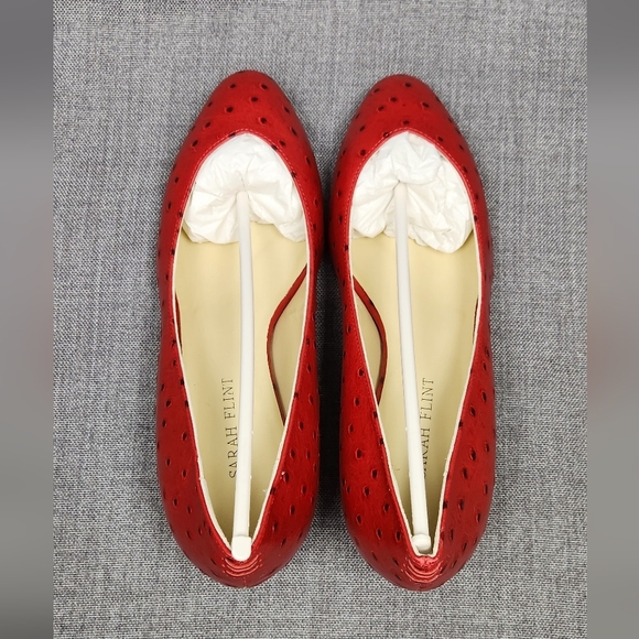 Sarah Flint Laurel 30 Cherry Ostrich Embossed Calf Pumps. 7.5 - Picture 5 of 11